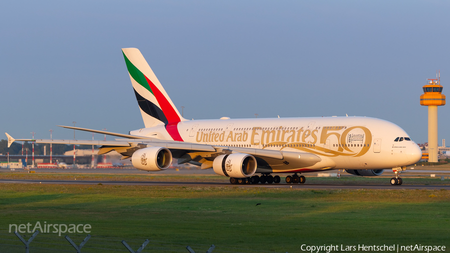 Emirates Airbus A380-861 (A6-EEX) | Photo 522630