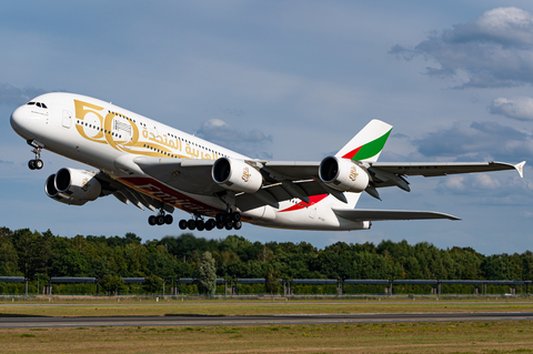 Emirates Airbus A380-861 (A6-EEX) at  Hamburg - Fuhlsbuettel (Helmut Schmidt), Germany