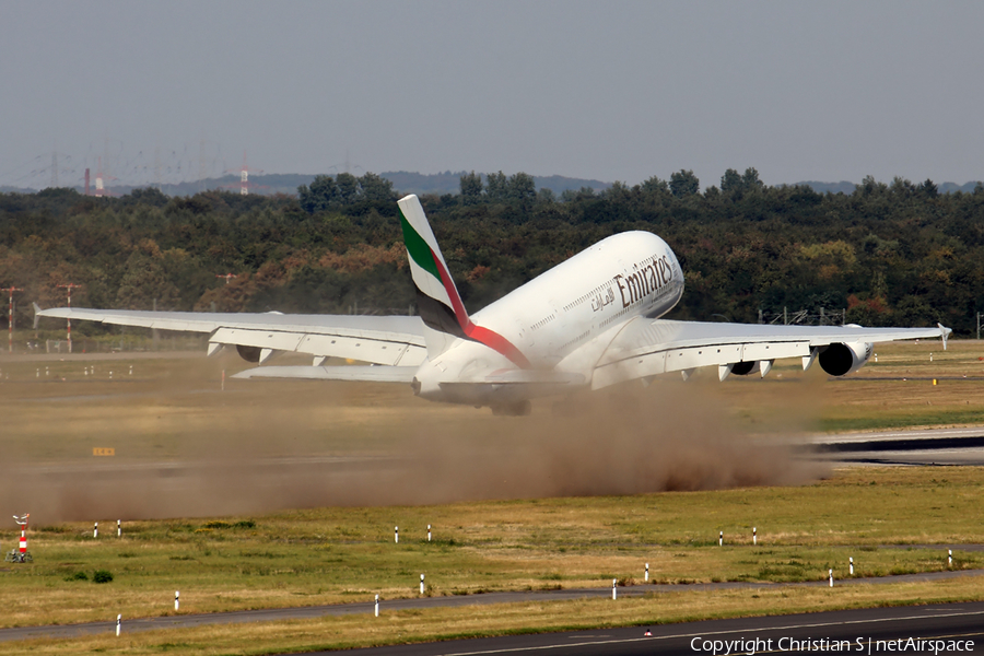 Emirates Airbus A380-861 (A6-EEY) | Photo 123510