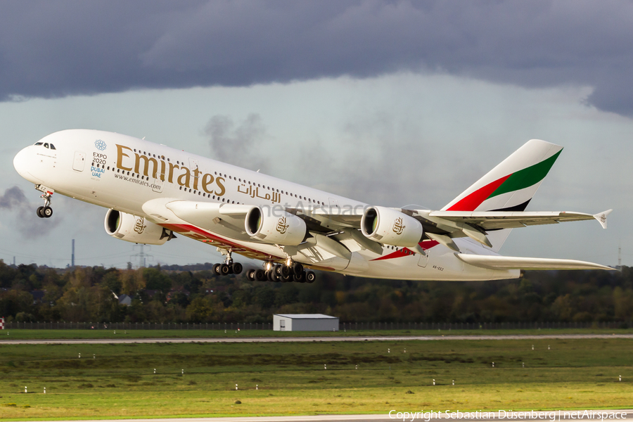 Emirates Airbus A380-861 (A6-EEZ) | Photo 199406
