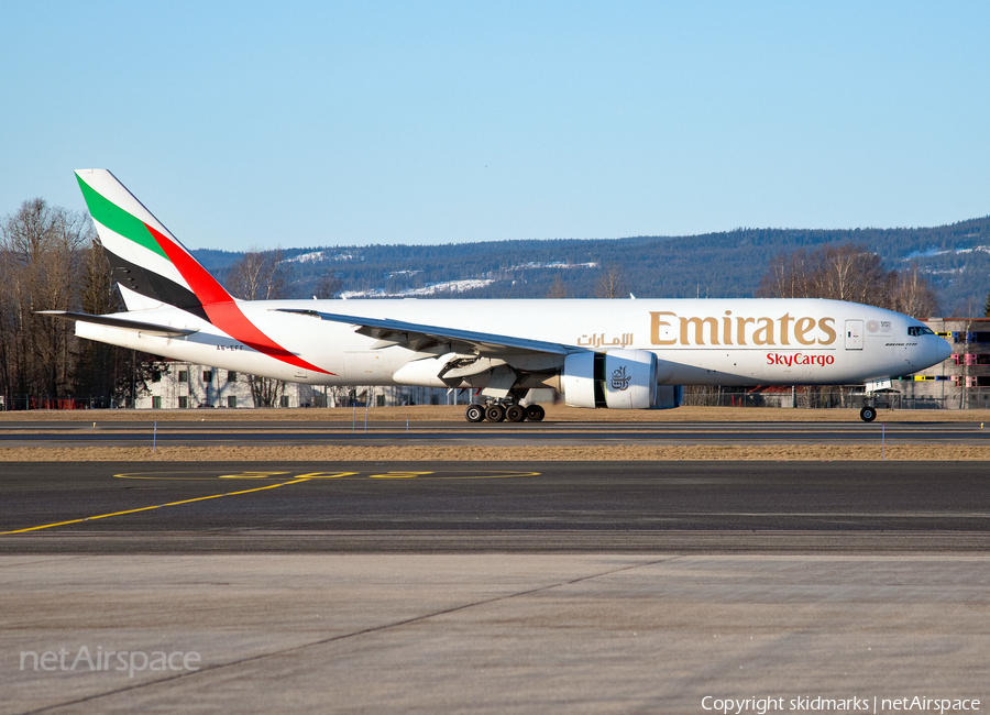 Emirates SkyCargo Boeing 777-F1H (A6-EFF) | Photo 368898