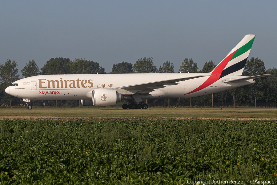Emirates SkyCargo Boeing 777-F1H (A6-EFG) | Photo 345808