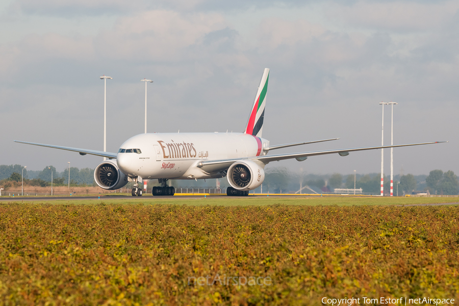 Emirates SkyCargo Boeing 777-F1H (A6-EFI) | Photo 125652