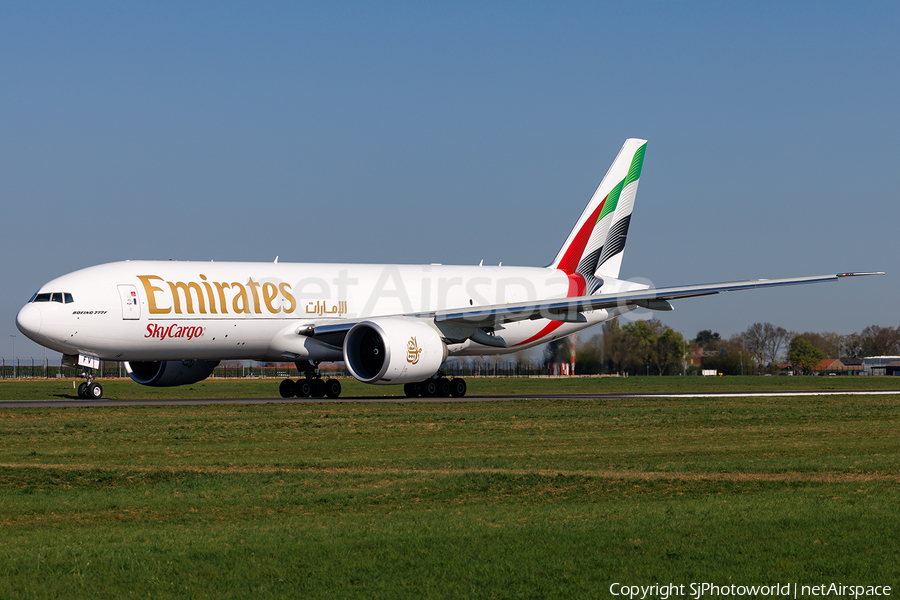 Emirates SkyCargo Boeing 777-F1H (A6-EFV) | Photo 673791