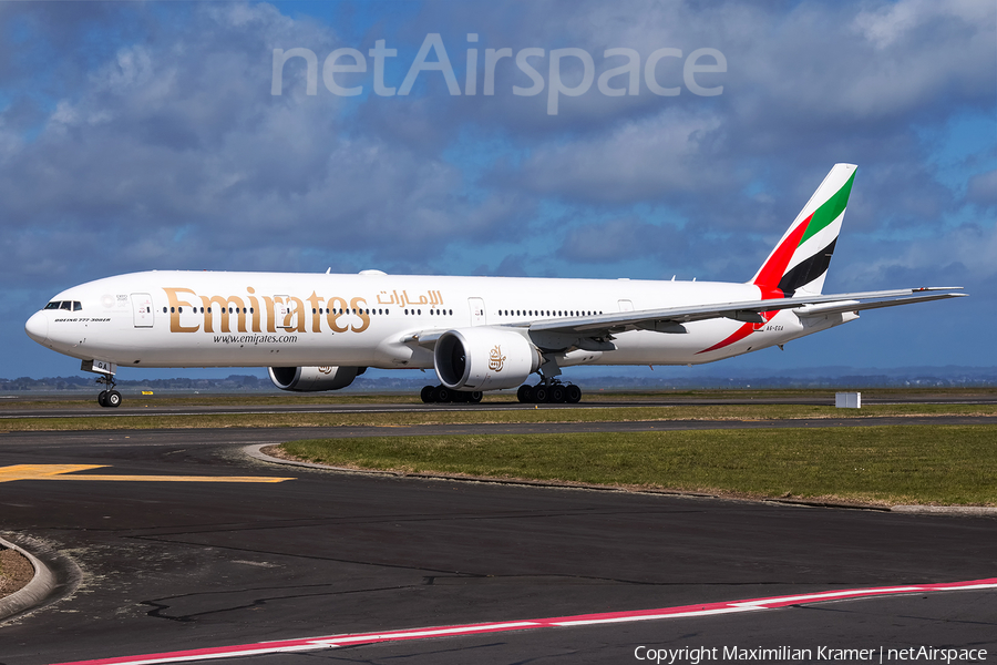 Emirates Boeing 777-31H(ER) (A6-EGA) | Photo 391933