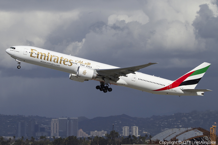 Emirates Boeing 777-31H(ER) (A6-EGA) | Photo 333535