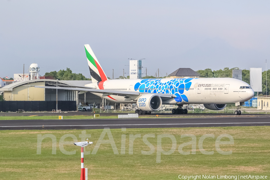 Emirates Boeing 777-31H(ER) (A6-EGB) | Photo 468163