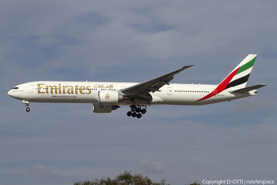 Emirates Boeing 777-31H(ER) (A6-EGB) | Photo 426270