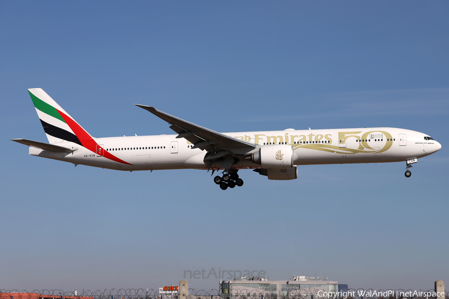Emirates Boeing 777-31H(ER) (A6-EGB) | Photo 498849