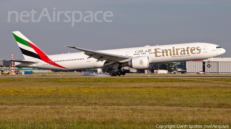 Emirates Boeing 777-31H(ER) (A6-EGC) | Photo 171299