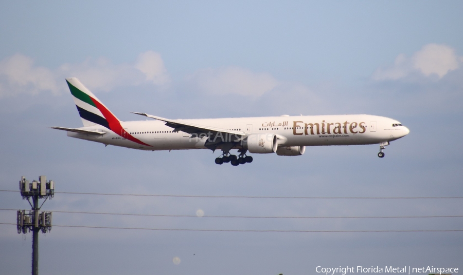 Emirates Boeing 777-31H(ER) (A6-EGC) | Photo 655130