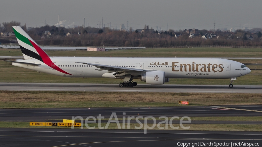 Emirates Boeing 777-31H(ER) (A6-EGD) | Photo 225979