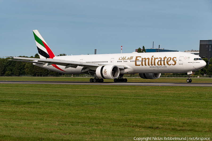 Emirates Boeing 777-31H(ER) (A6-EGD) | Photo 403000
