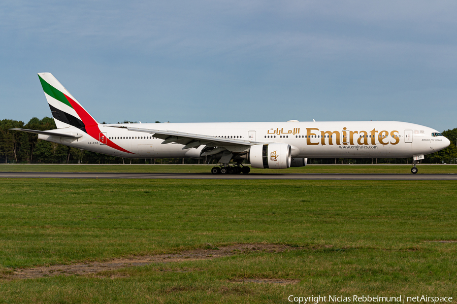 Emirates Boeing 777-31H(ER) (A6-EGD) | Photo 403001