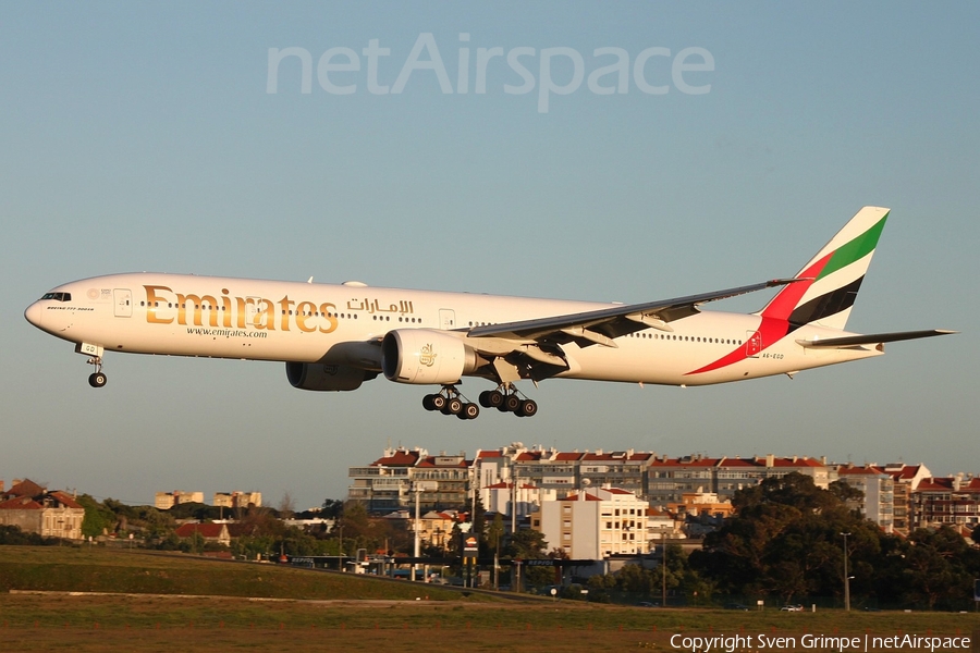 Emirates Boeing 777-31H(ER) (A6-EGD) | Photo 314228