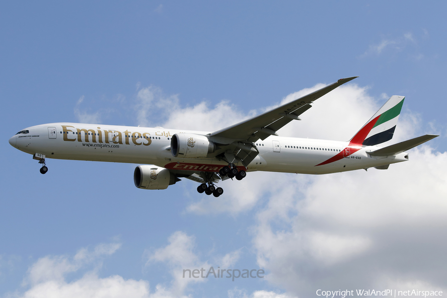 Emirates Boeing 777-31H(ER) (A6-EGD) | Photo 568013