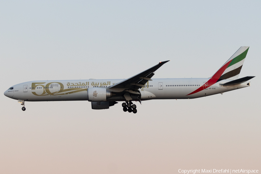 Emirates Boeing 777-31H(ER) (A6-EGE) | Photo 500233