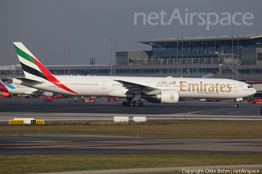 Emirates Boeing 777-31H(ER) (A6-EGE) | Photo 218819