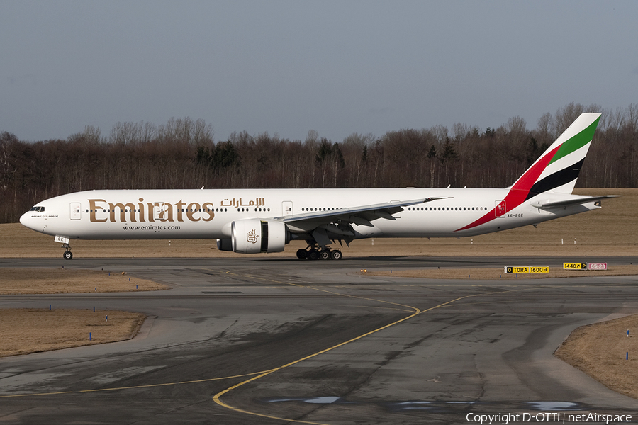 Emirates Boeing 777-31H(ER) (A6-EGE) | Photo 376056