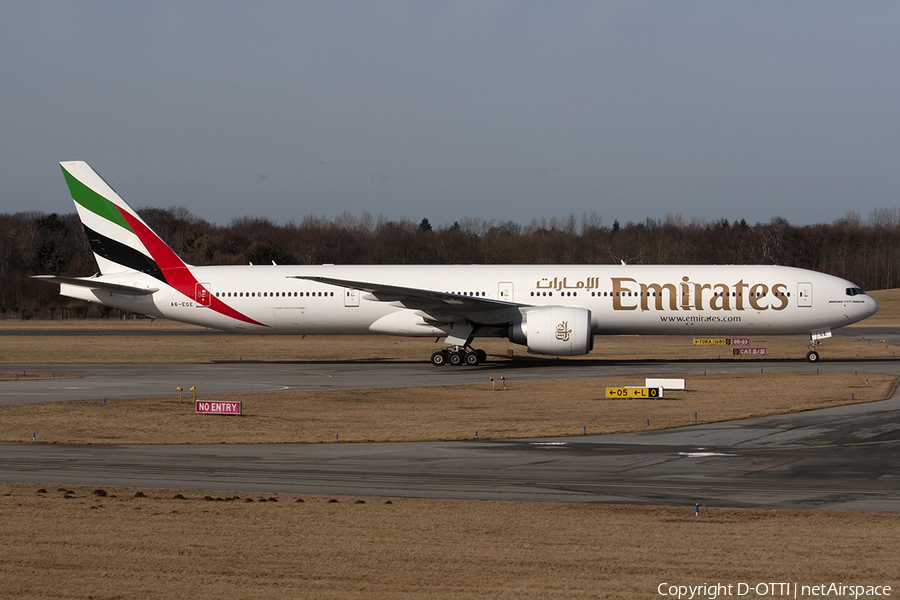 Emirates Boeing 777-31H(ER) (A6-EGE) | Photo 376057