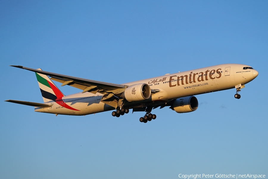 Emirates Boeing 777-31H(ER) (A6-EGF) | Photo 106591