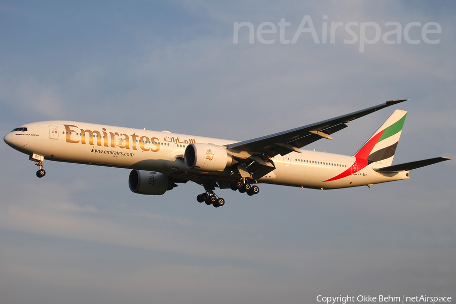 Emirates Boeing 777-31H(ER) (A6-EGF) | Photo 108681