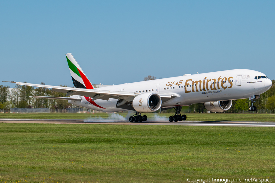 Emirates Boeing 777-31H(ER) (A6-EGF) | Photo 446620