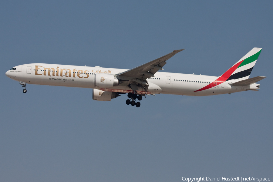 Emirates Boeing 777-31H(ER) (A6-EGG) | Photo 415599