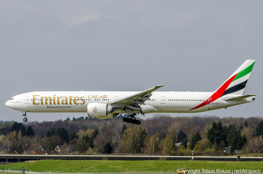 Emirates Boeing 777-31H(ER) (A6-EGG) | Photo 25424