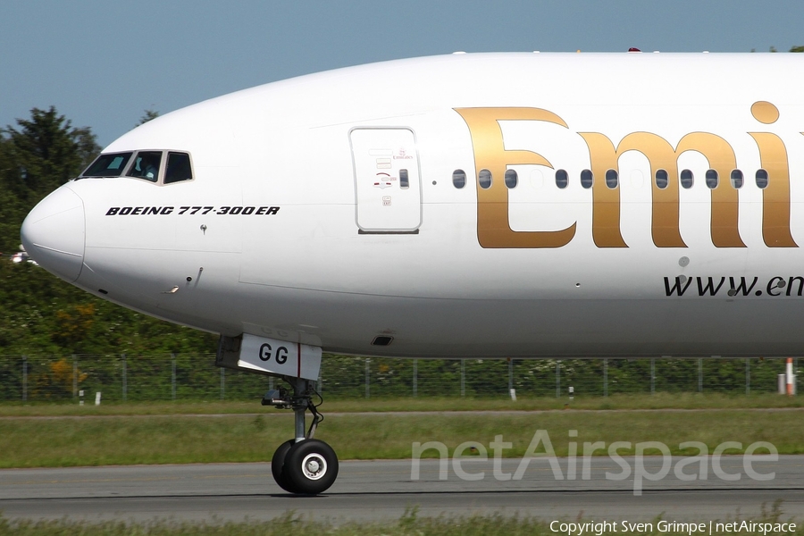 Emirates Boeing 777-31H(ER) (A6-EGG) | Photo 26994
