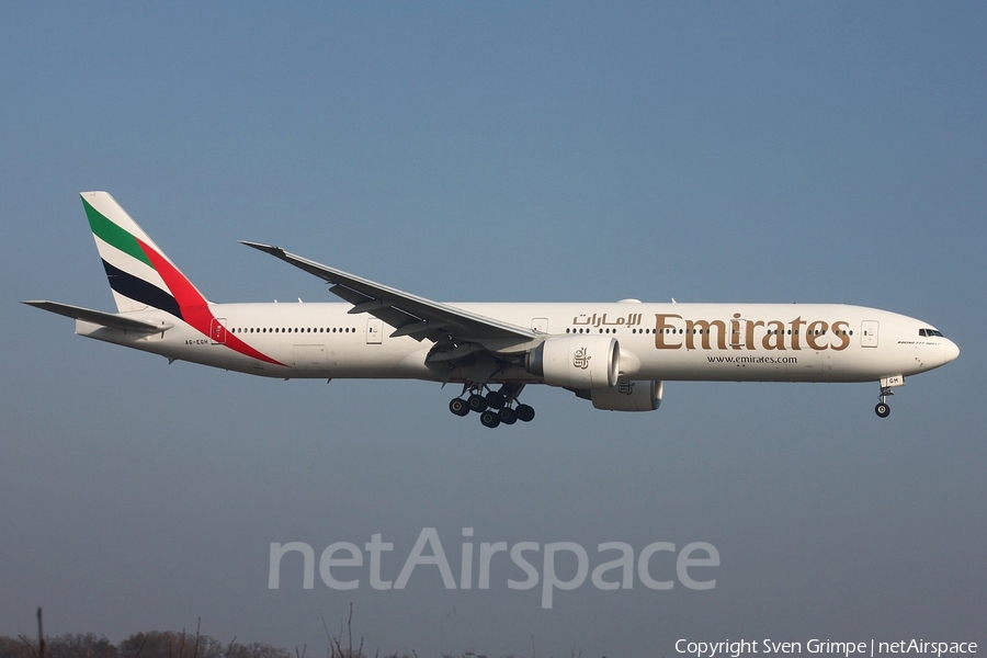 Emirates Boeing 777-31H(ER) (A6-EGH) | Photo 219376