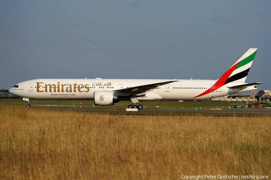 Emirates Boeing 777-31H(ER) (A6-EGI) | Photo 80546