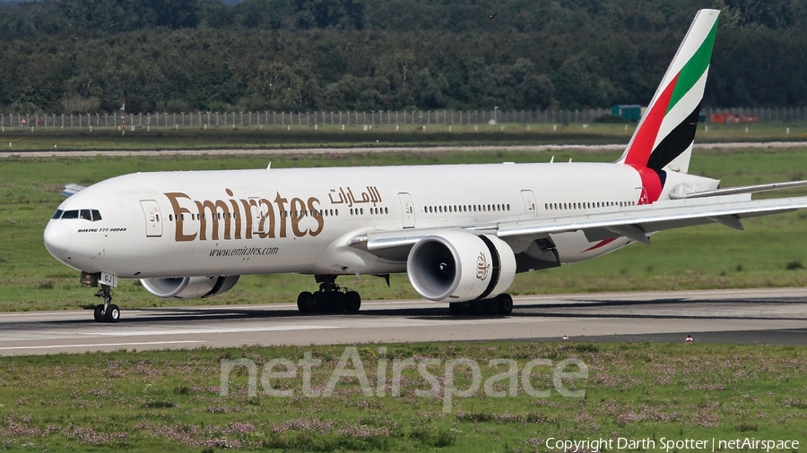 Emirates Boeing 777-31H(ER) (A6-EGJ) | Photo 222917