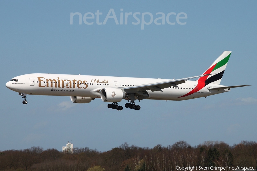 Emirates Boeing 777-31H(ER) (A6-EGJ) | Photo 24844