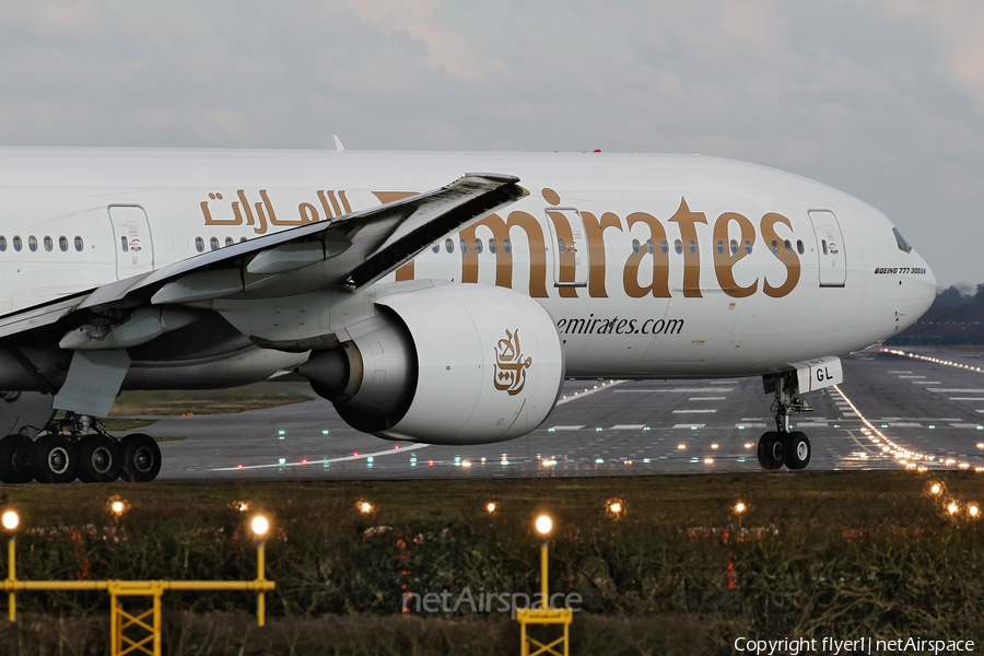 Emirates Boeing 777-31H(ER) (A6-EGL) | Photo 67129