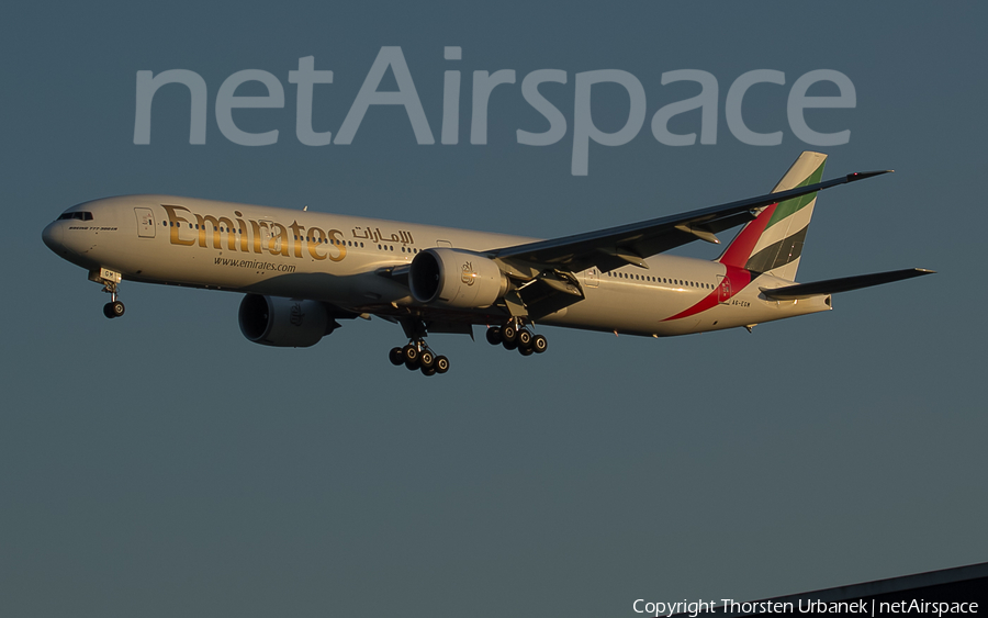 Emirates Boeing 777-31H(ER) (A6-EGM) | Photo 116921