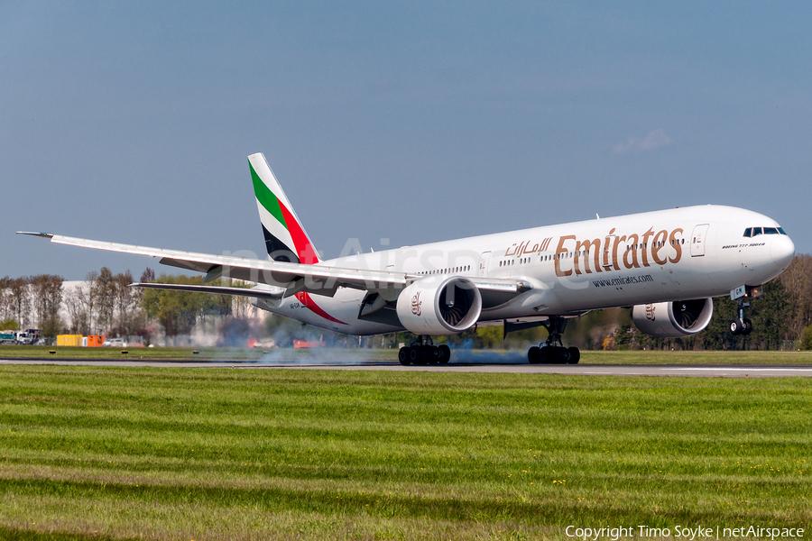 Emirates Boeing 777-31H(ER) (A6-EGM) | Photo 106999