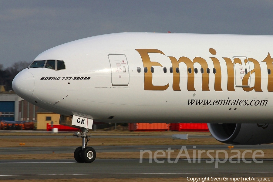 Emirates Boeing 777-31H(ER) (A6-EGM) | Photo 16041