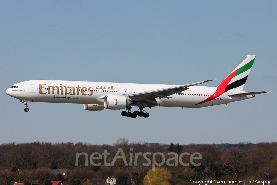 Emirates Boeing 777-31H(ER) (A6-EGM) | Photo 16751