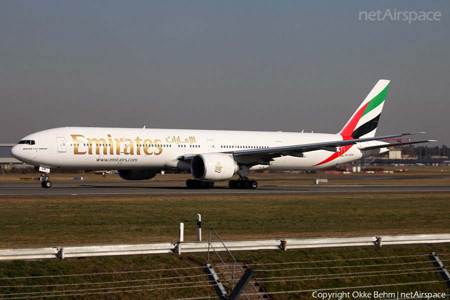 Emirates Boeing 777-31H(ER) (A6-EGM) | Photo 42933