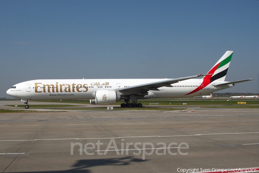 Emirates Boeing 777-31H(ER) (A6-EGM) | Photo 45736