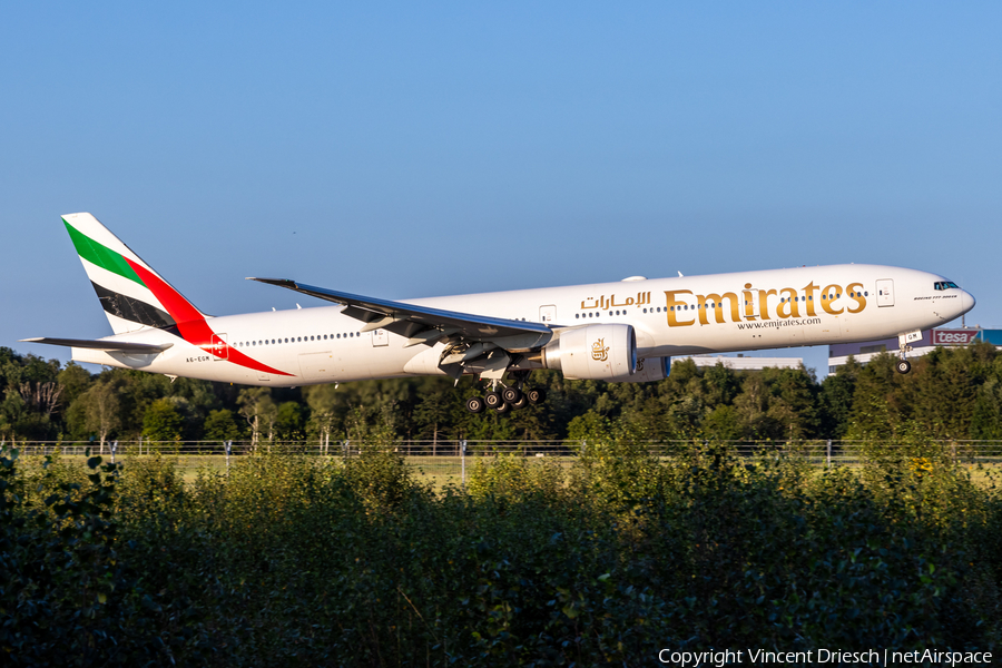Emirates Boeing 777-31H(ER) (A6-EGM) | Photo 662817