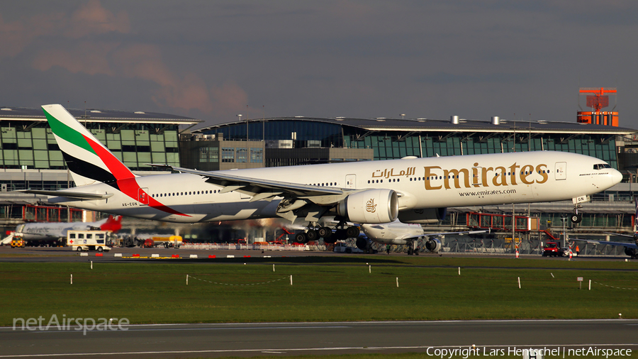 Emirates Boeing 777-31H(ER) (A6-EGN) | Photo 158054