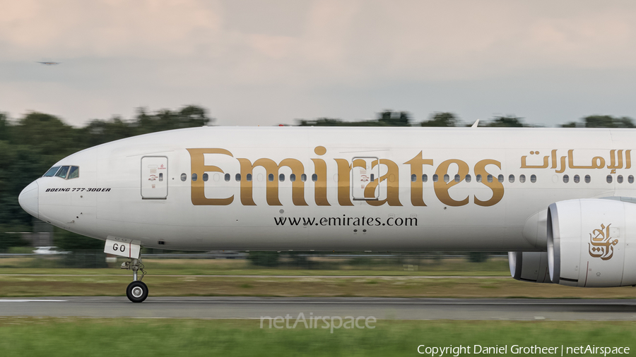 Emirates Boeing 777-31H(ER) (A6-EGO) | Photo 117052