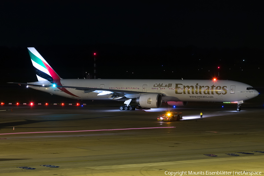 Emirates Boeing 777-31H(ER) (A6-EGO) | Photo 126258