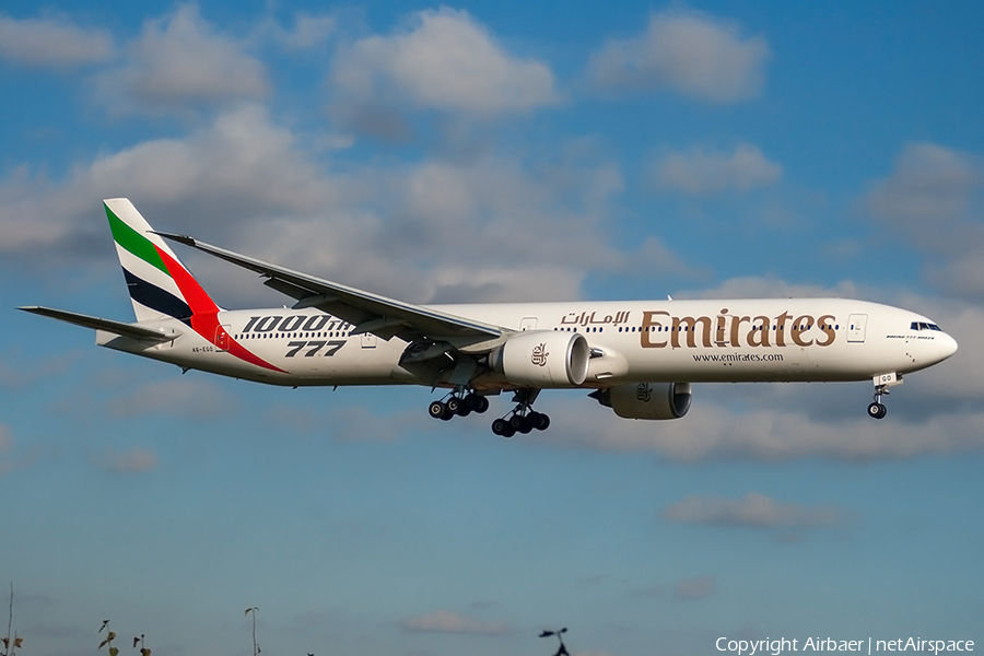 Emirates Boeing 777-31H(ER) (A6-EGO) | Photo 219795