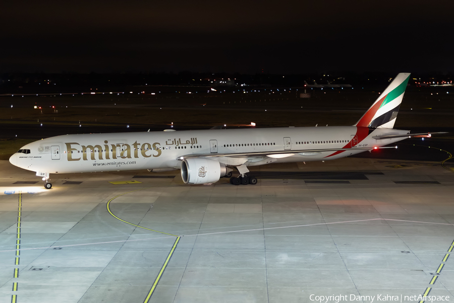 Emirates Boeing 777-31H(ER) (A6-EGP) | Photo 294959