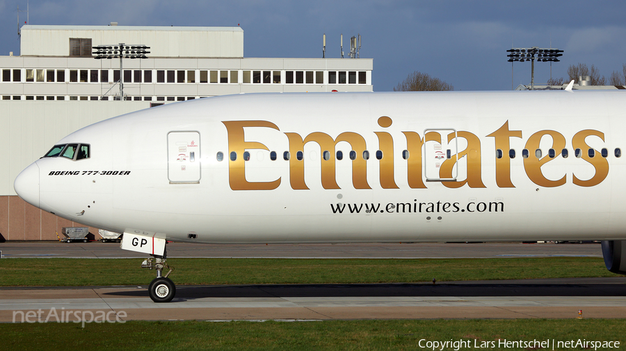 Emirates Boeing 777-31H(ER) (A6-EGP) | Photo 72344