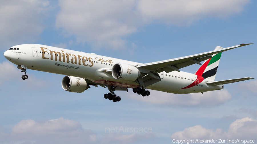 Emirates Boeing 777-31H(ER) (A6-EGP) | Photo 109641