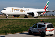 Emirates Boeing 777-31H(ER) (A6-EGQ) at  Bologna, Italy